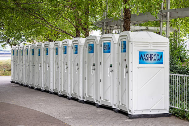 Best Luxury portable toilet rental  in Sauk City, WI